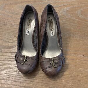American Eagle Outfitters Brown Buckle Flats